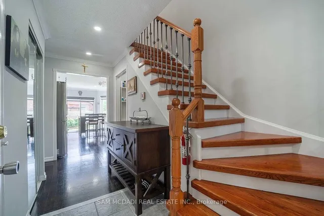 Additional image 9 of 5599 Brenchley Ave