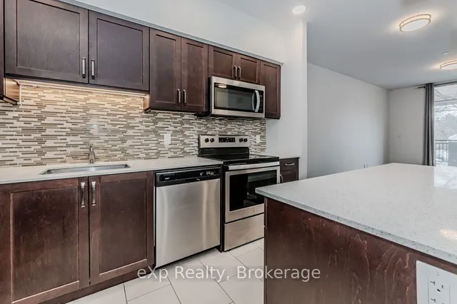 Additional image 14 of 399 Queen St Unit 107