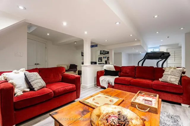 Additional image 33 of 154 Westchester Rd