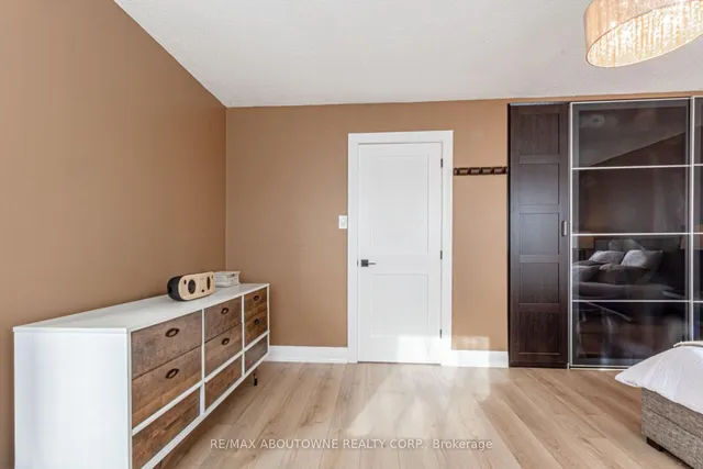 Additional image 26 of 1373 Harmsworth Sq