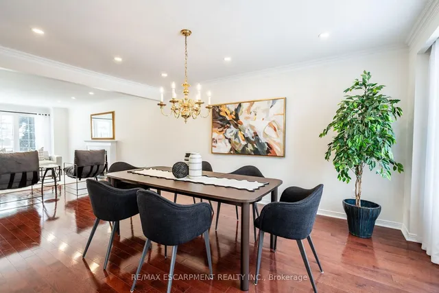 Additional image 11 of 2049 Country Club Dr