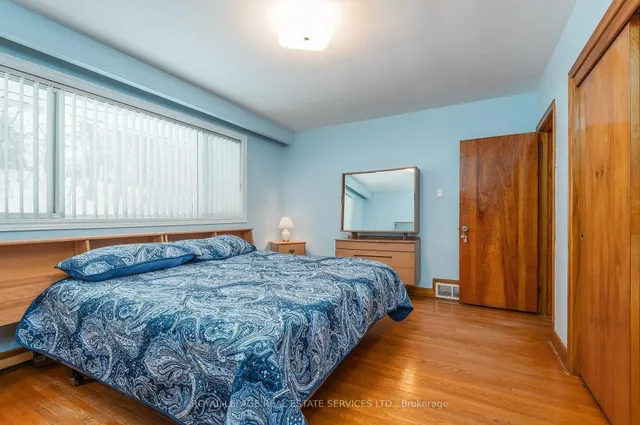 Additional image 17 of 80 Glenden Ave