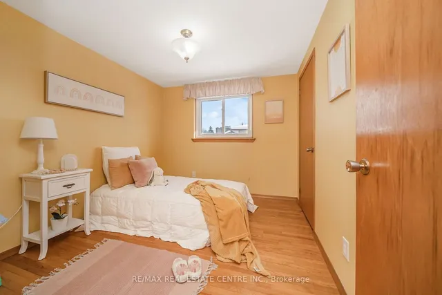 Additional image 32 of 32 Governor Grove Cres