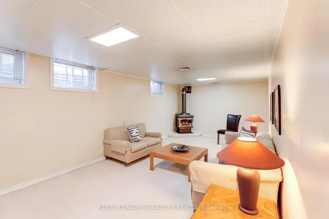 Additional image 23 of 9 Amberley Dr