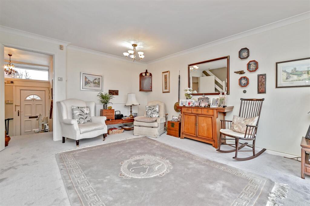 Additional image 10 of Granary Close, Wheathampstead