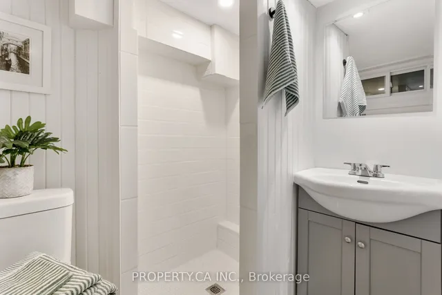 Additional image 27 of 8 Humbert St