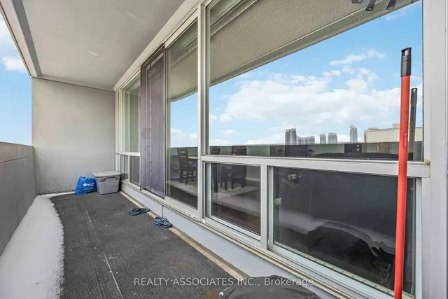 Additional image 26 of 2 Glamorgan Ave Unit 1014