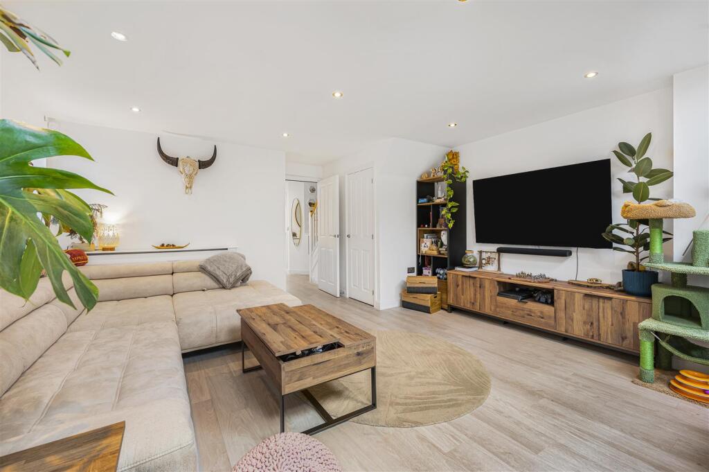 Additional image 18 of Skylark Avenue, Peacehaven