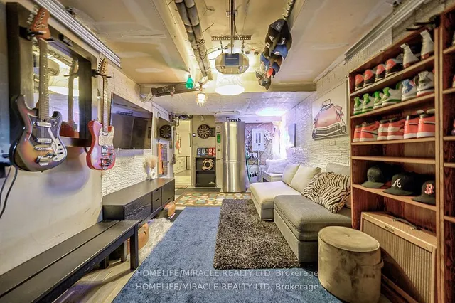 Additional image 19 of 339 Dalesford Rd Unit 3