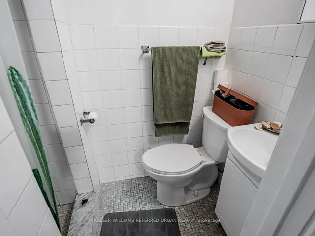 Additional image 20 of 92 Lowther Ave