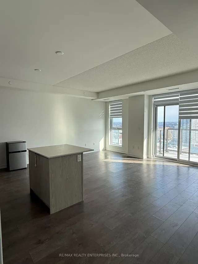 Additional image 5 of 55 Duke St Unit 1904