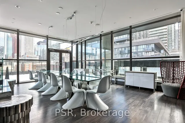 Additional image 31 of 290 Adelaide St Unit 3811