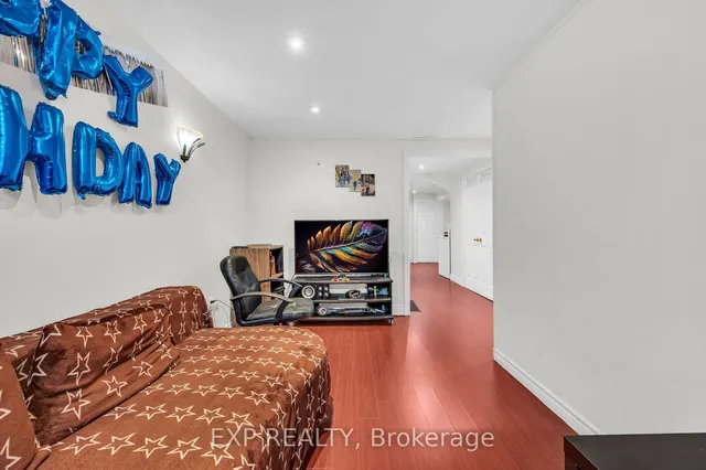 Additional image 32 of 84 Harbourtown Cres