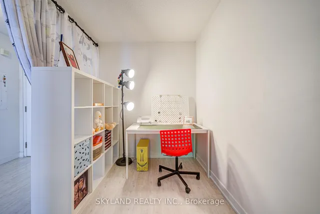 Additional image 6 of 19 Singer Crt Unit 1618