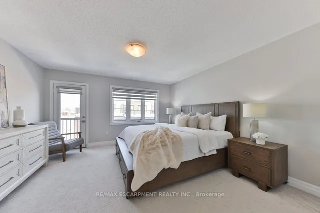 Additional image 21 of 2 Vaudeville Dr