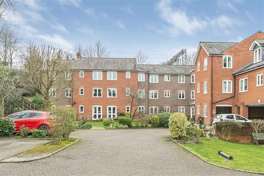 Southdown Road, Harpenden, AL5