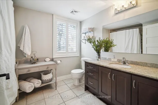 Additional image 24 of 390 Upper Middle Rd Unit 306