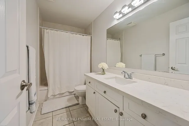 Additional image 34 of 27 Vista Green Cres