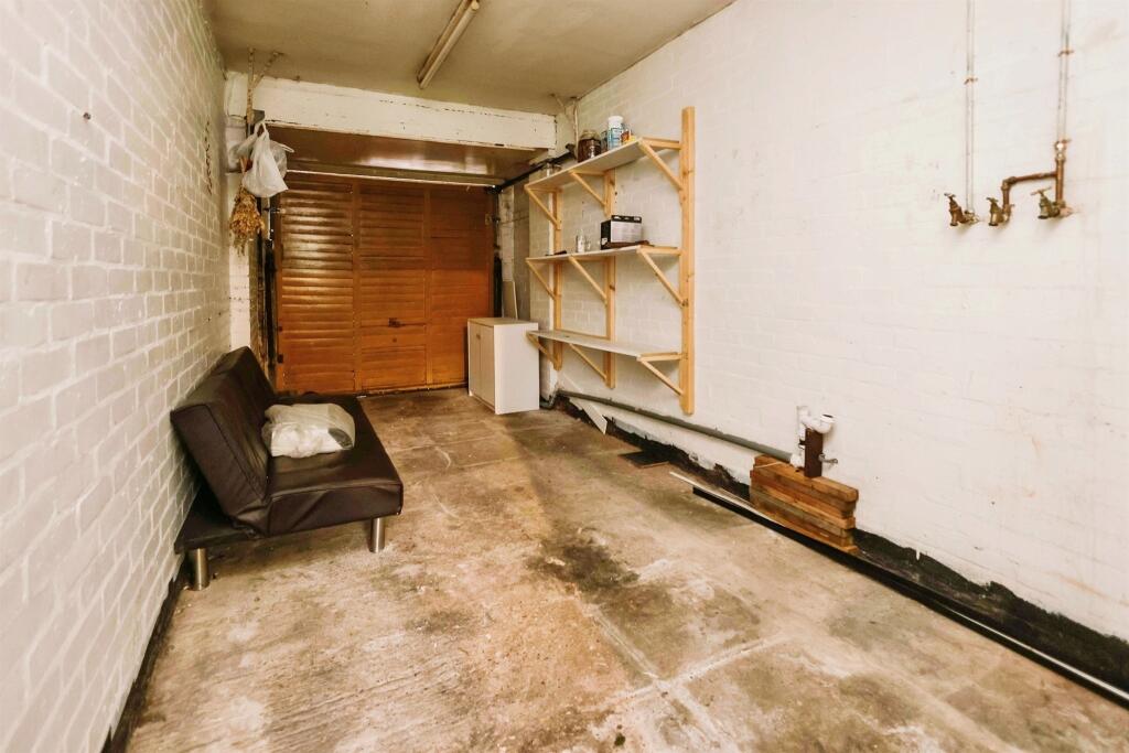 Additional image 10 of Frensham Close, Birmingham