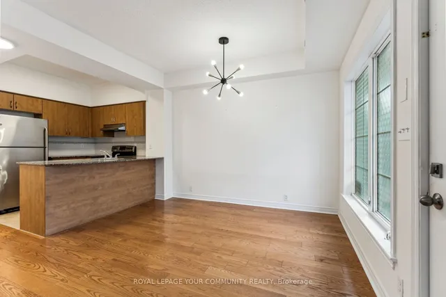 Additional image 7 of 207 Wellesley St Unit 103