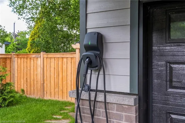 Additional image 4 of 799 Cranston Crt