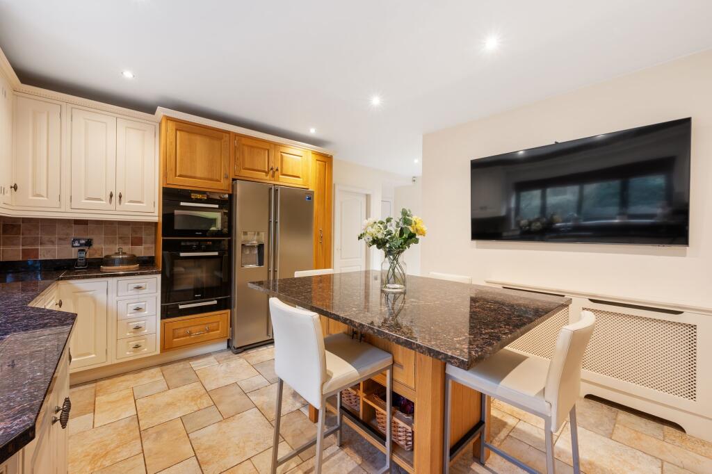 Additional image 9 of The Drays, New Hall Place, Heaton BL1 5 – A Spacious & Adaptable 5-Bed Home in Private Gated Setting