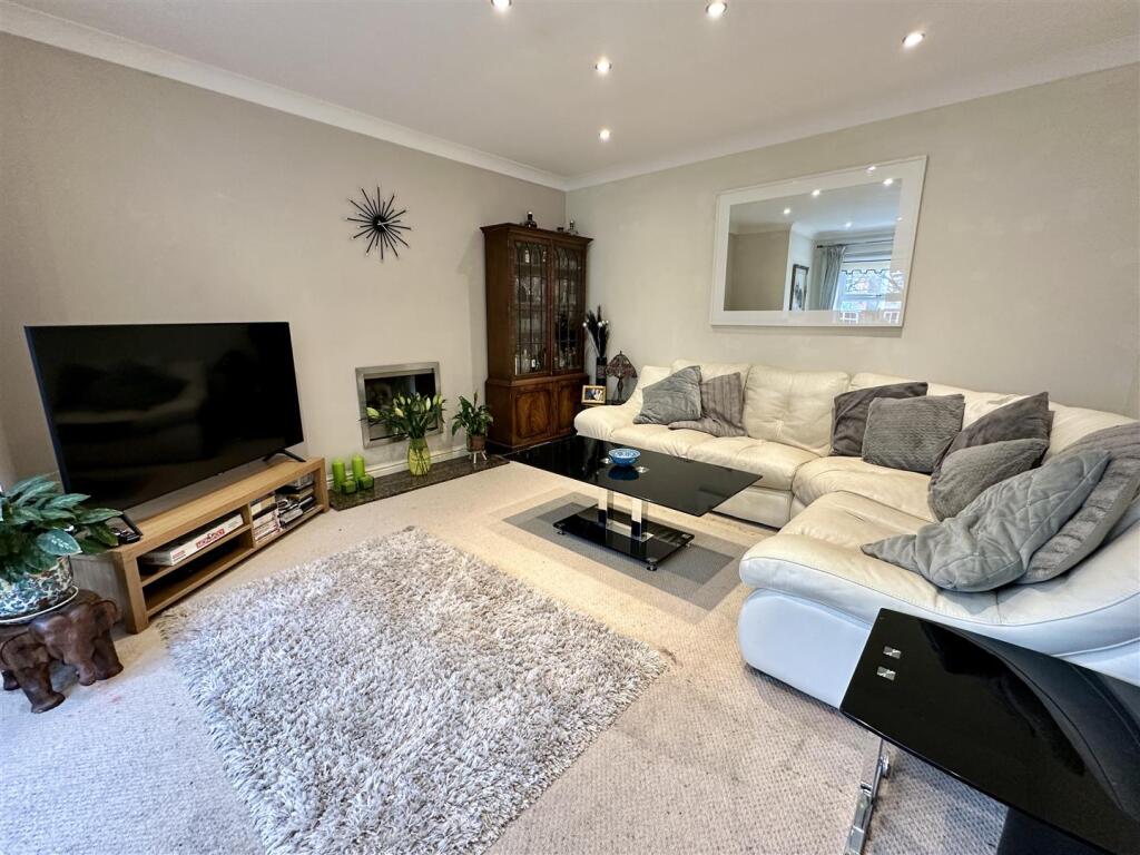 Additional image 4 of Johns Close, Studley