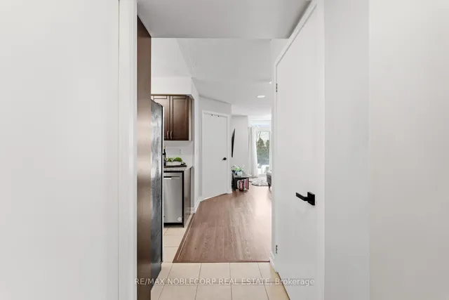 Additional image 7 of 812 Lansdowne Ave Unit 113