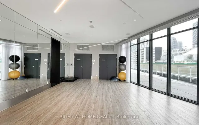 Additional image 30 of 403 Church St Unit 617