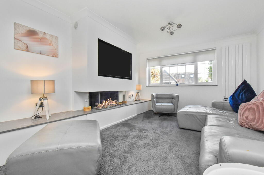 Additional image 14 of Loxwood Close, Orpington, BR5 4PQ