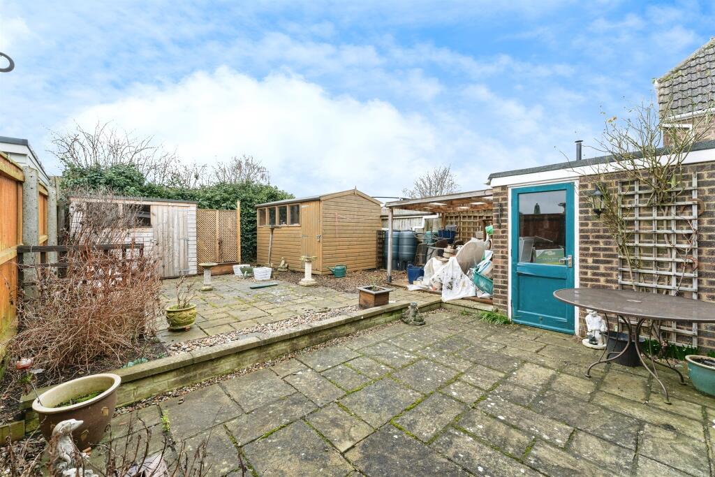 Additional image 7 of Farmstead Close, Histon, Cambridge