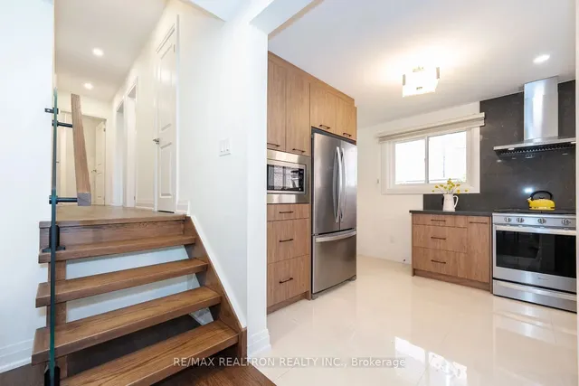 Additional image 34 of 67 Marathon Cres