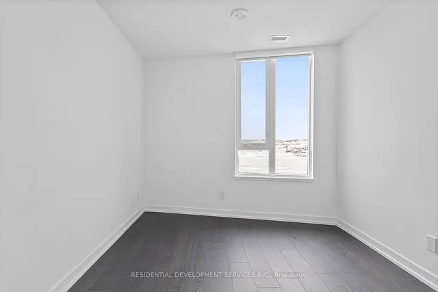 Additional image 13 of 3100 Keele St Unit 623