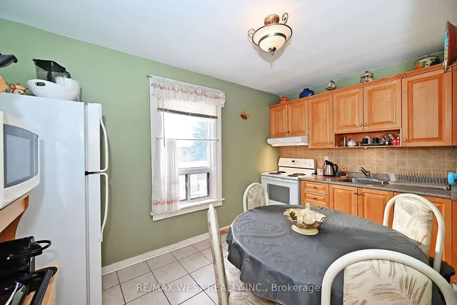 Additional image 22 of 39 Lindsey Ave