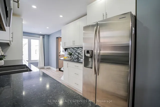 Additional image 7 of 54 Ferri Cres