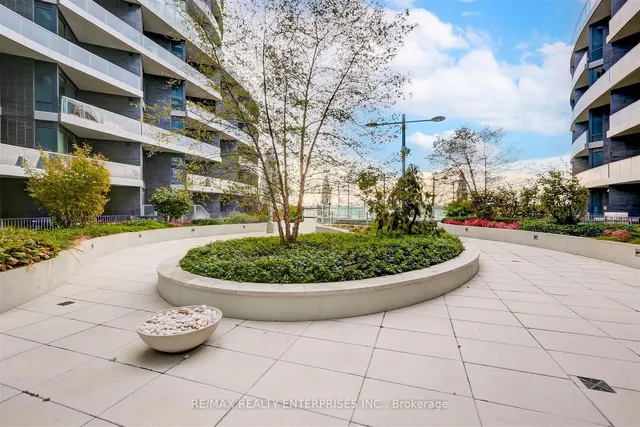 Additional image 40 of 1 Edgewater Dr Unit 212