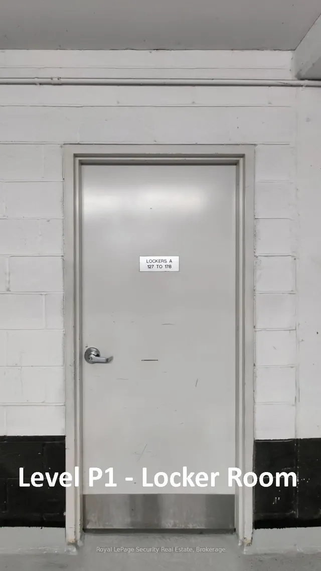 Additional image 29 of 38 Fontenay Crt Unit #204