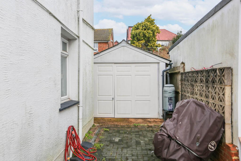 Additional image 13 of Goldstone Crescent, Hove, East Sussex, BN3