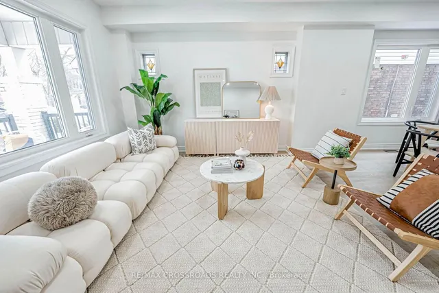 Additional image 34 of 548 Glebeholme Blvd