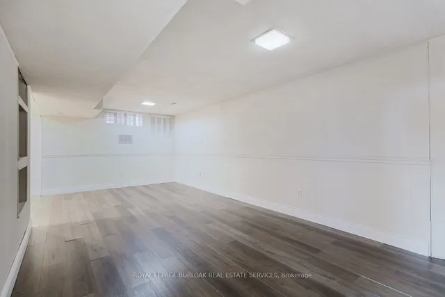 Additional image 23 of 2241 Melanie Crt