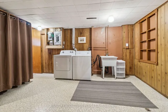 Additional image 19 of 31 Guiness Ave