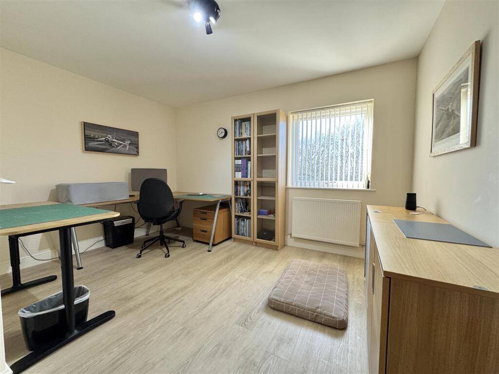 Additional image 16 of Boltongate