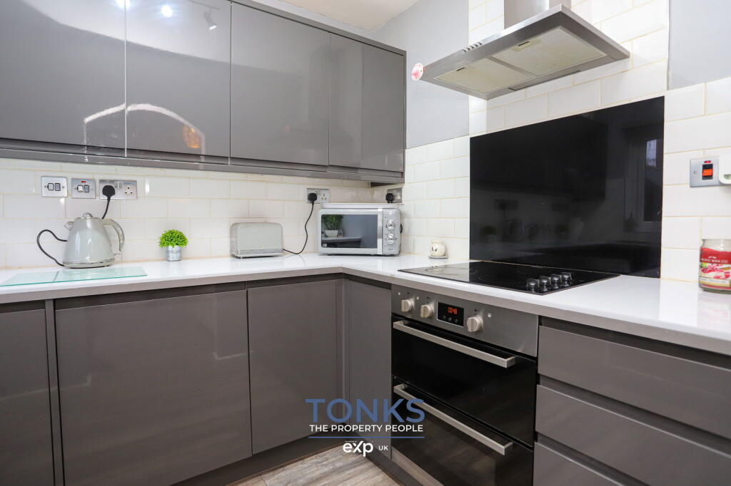 Additional image 12 of Hamilton Avenue, Halesowen, B62 8SG