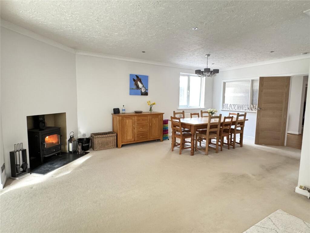 Additional image 4 of Chestnut Avenue, Barton On Sea, Hampshire, BH25