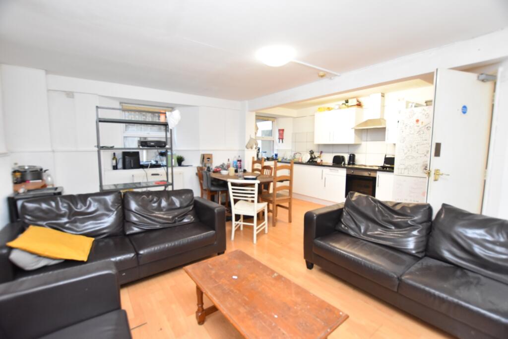 Additional image 10 of Room 3, St Pauls Road, Lower Maisonette, Clifton, Bristol, BS8 1LT