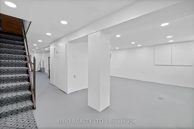 Additional image 35 of 15 Macdonell Ave