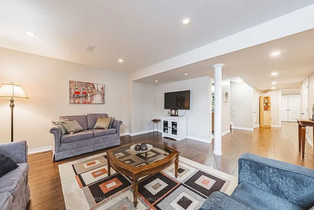 Additional image 40 of 1 Little Britain Cres