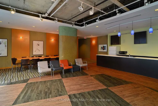 Additional image 19 of 954 King St Unit 526