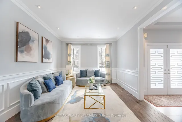 Additional image 5 of 16 Eiffel Blvd