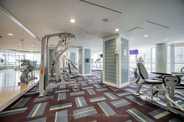 Additional image 15 of 18 Yonge St Unit 3109